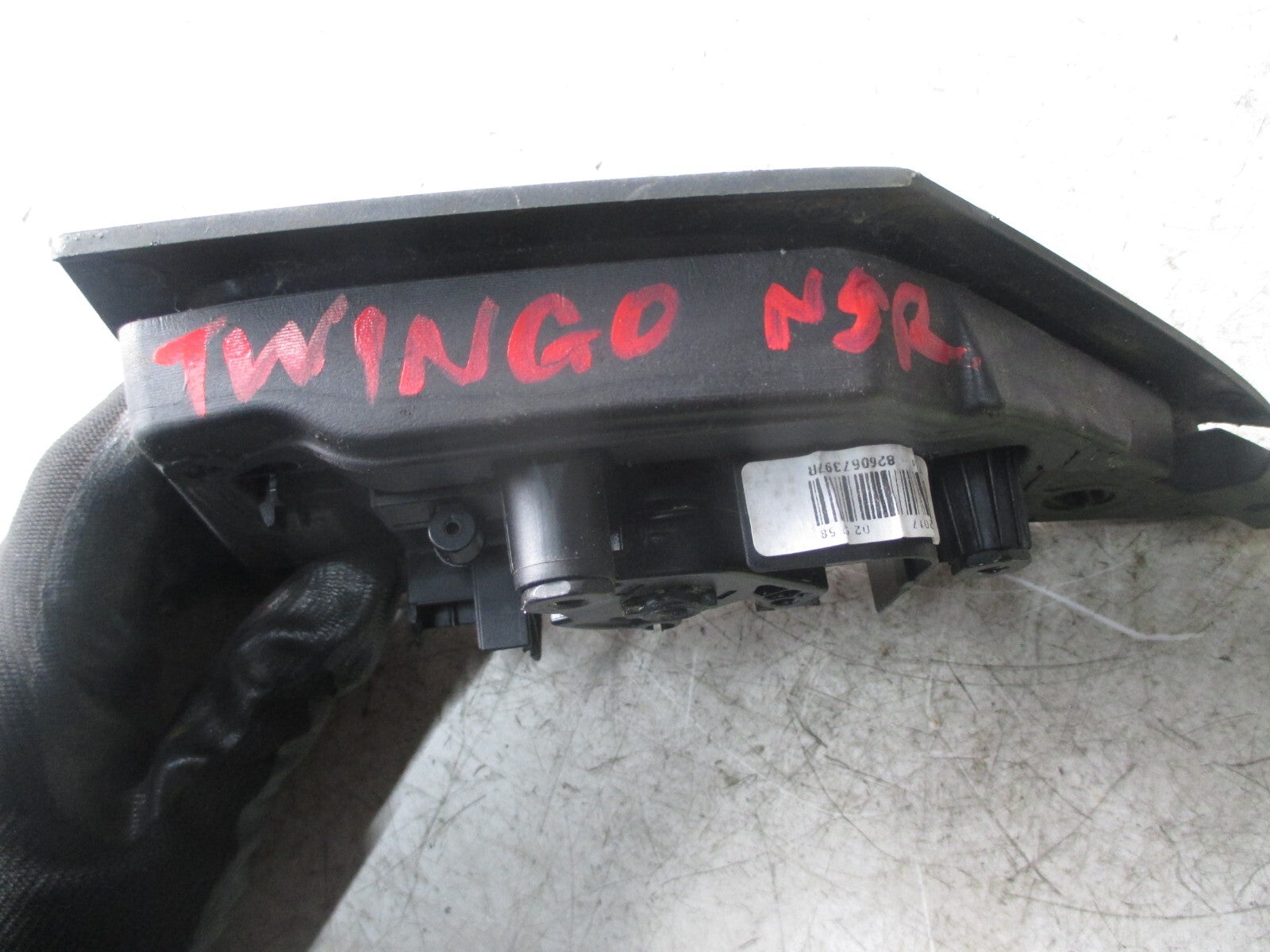 RENAULT TWINGO MK3 2017 NSR PASSENGER SIDE REAR EXTERIOR DOOR HANDLE