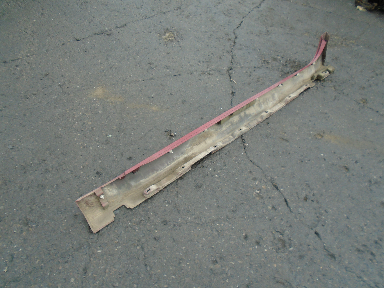 JAGUAR XF FACELIFT 2013 OS DRIVER SIDE SKIRT VALANCE IN RED CAJ