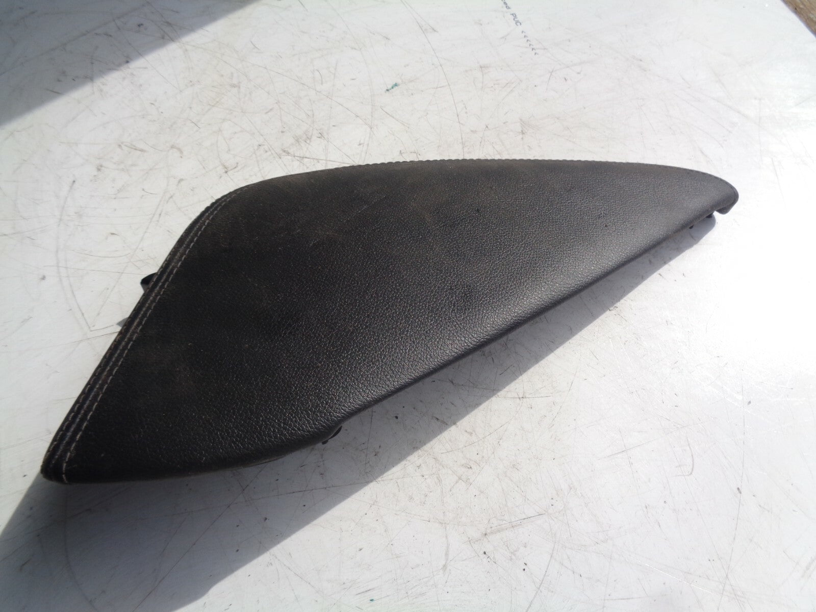 NISSAN QASHQAI J11 2018 PASSENGER SIDE CENTRE CONSOLE LEATHER COVER 969ry 4eh0a