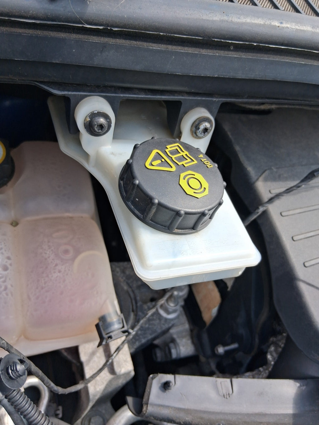 2015 FORD GRAND C MAX MK2 1.5 DIESEL BRAKE FLUID RESERVOIR BOTTLE TANK