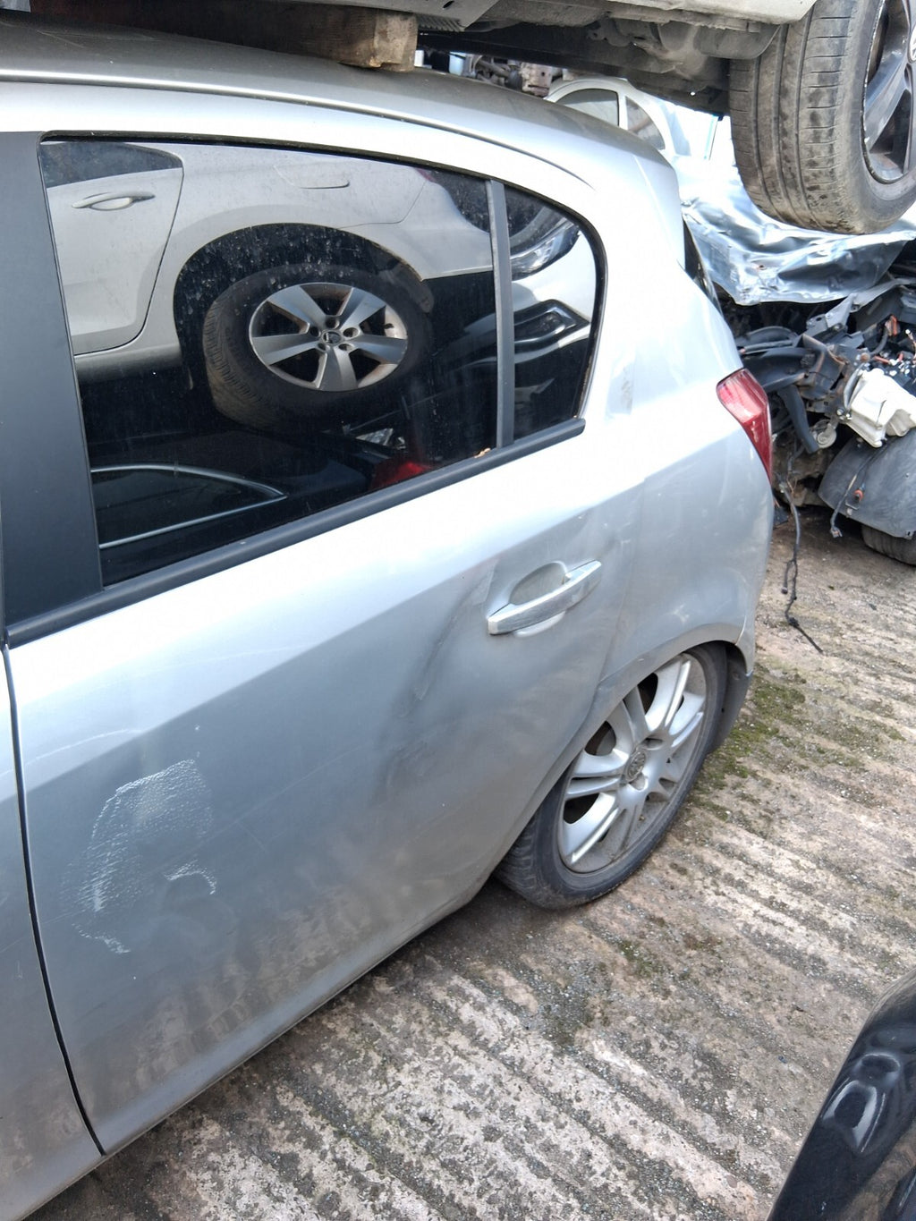 2009 VAUXHALL CORSA D NSR PASSENGER SIDE REAR COMPLETE DOOR STAR SILVER III Z157