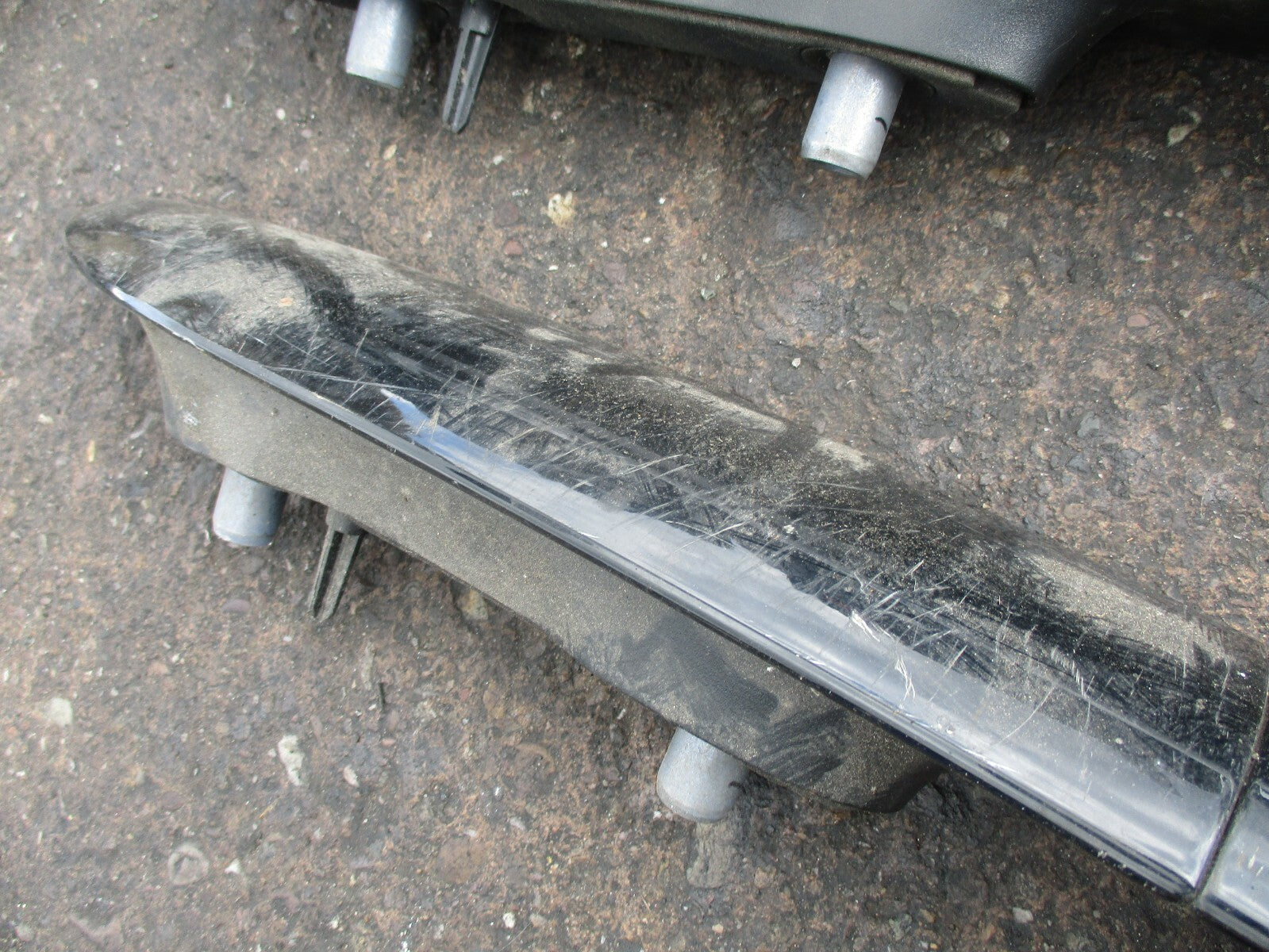 CITROEN C4 CACTUS PAIR OF ROOF RAILS BARS BACK