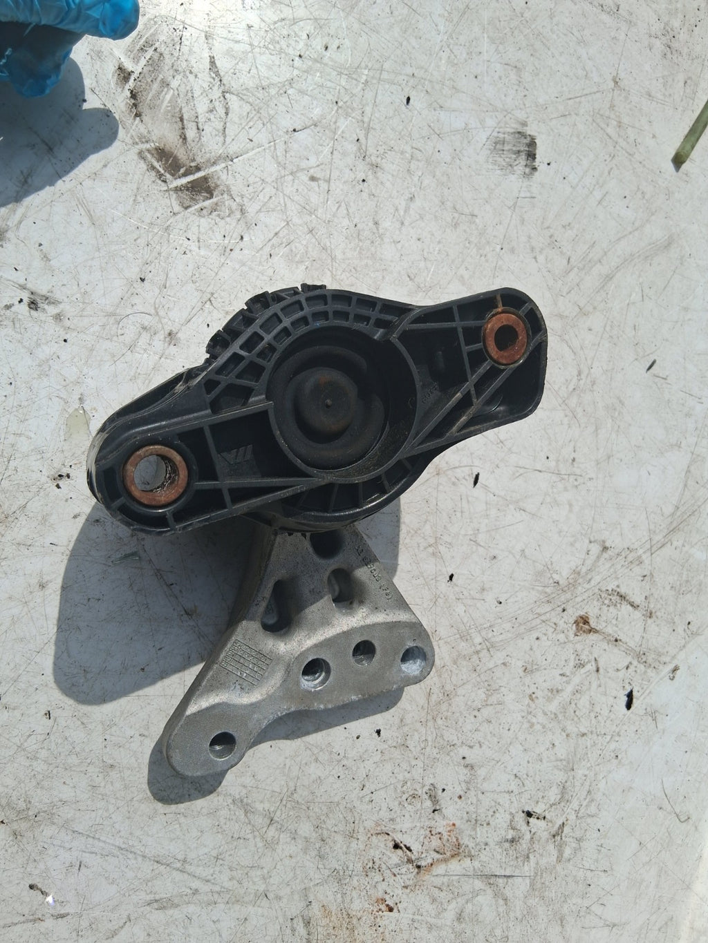 2020 VAUXHALL CROSSLAND 1.2 PETROL OS DRIVER SIDE FRONT ENGINE MOUNT 9676780580