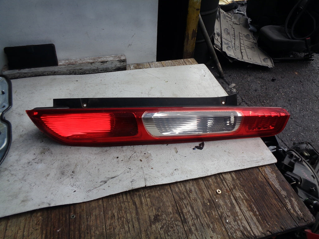 FORD FOCUS MK2 OFF DRIVER SIDE REAR LIGHT 4M51 13404 A