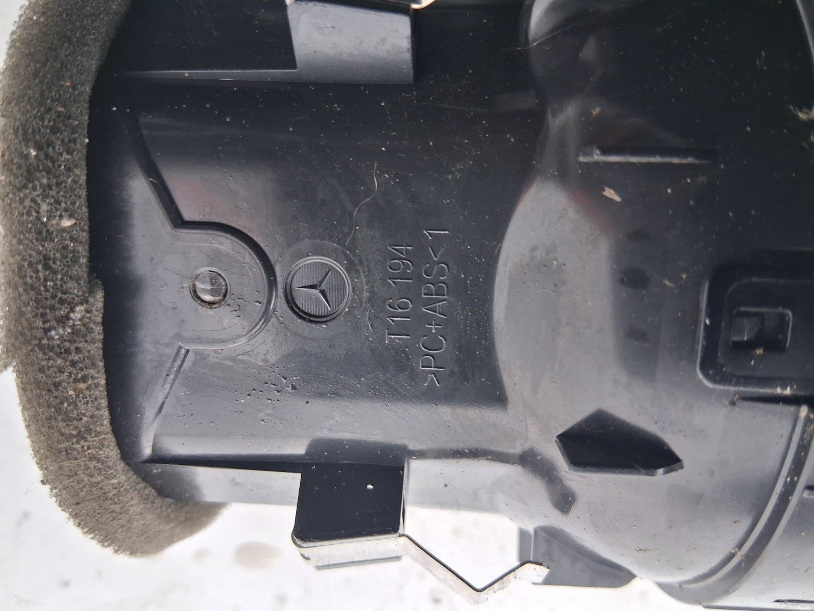 2019 MERCEDES SPRINTER W907 FRONT DASHBOARD AIR VENT GRILL A9108303201