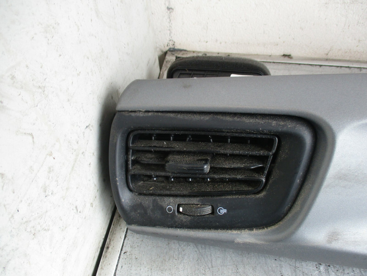 KIA RIO YB (MK4) NS PASSENGER SIDE AIR VENTS & SAT NAV TRIM GREY