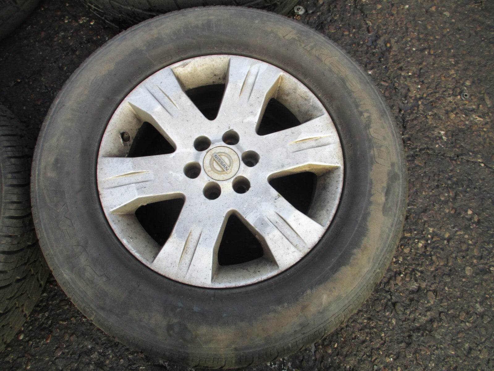 2006 NISSAN PATHFINDER R51 4 x ALLOY WHEEL SET WITH TYRE 255/65R17