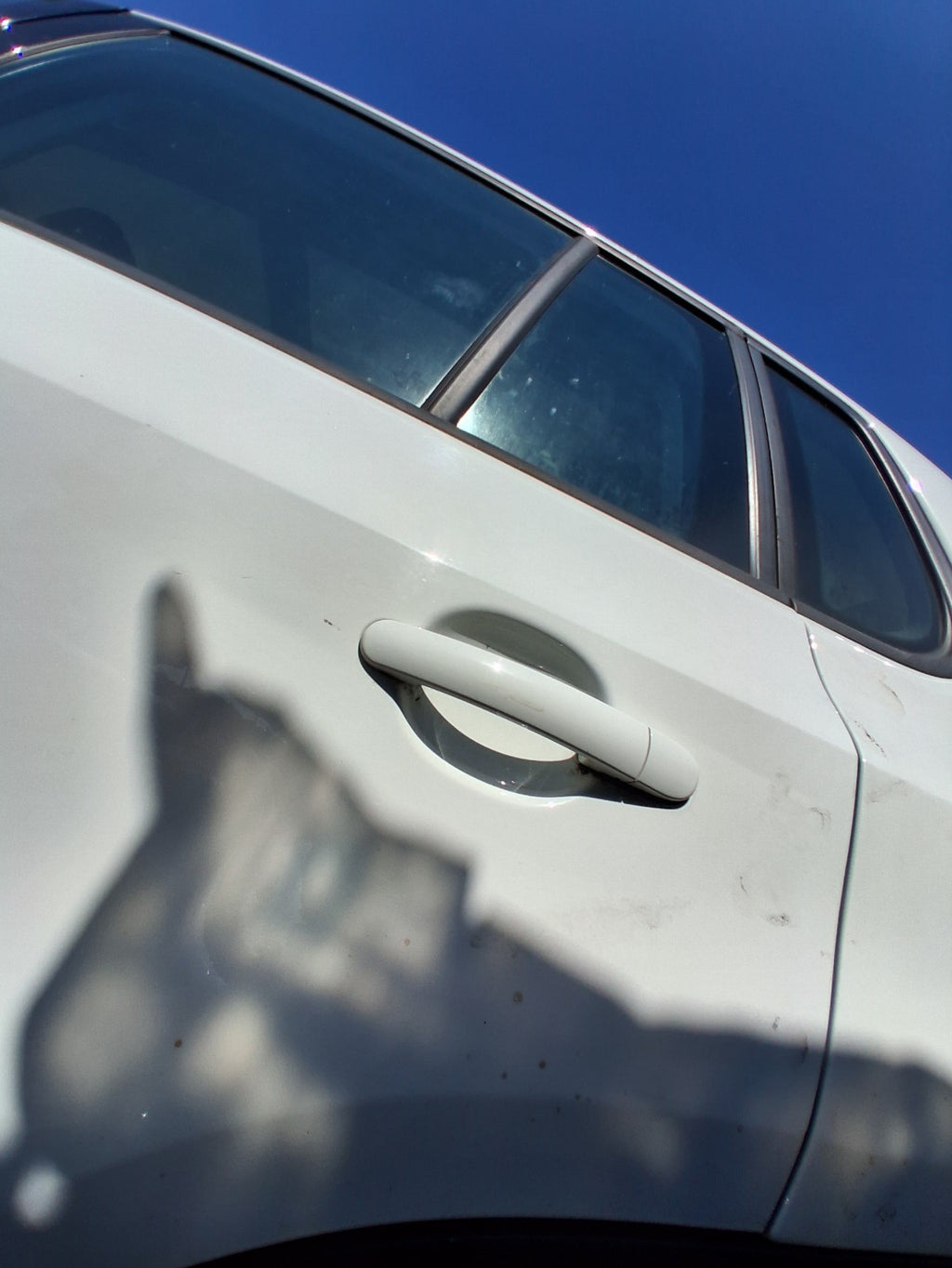 2013 VW VOLKSWAGEN TIGUAN MK1 NSR PASSENGER SIDE REAR DOOR HANDLE WHITE LC9A
