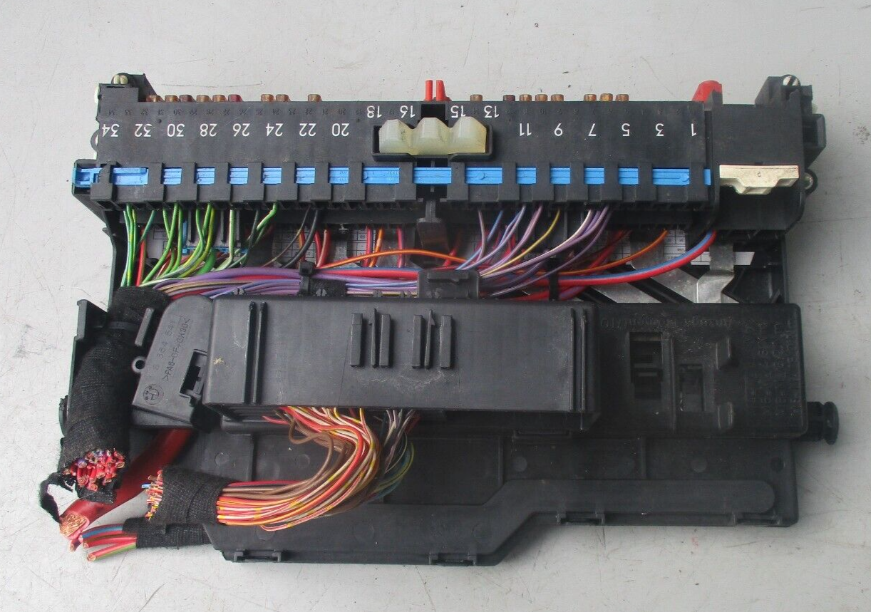 BMW 3 SERIES E46 COUPE FUSE BOX CONTROL MODULE 8364542