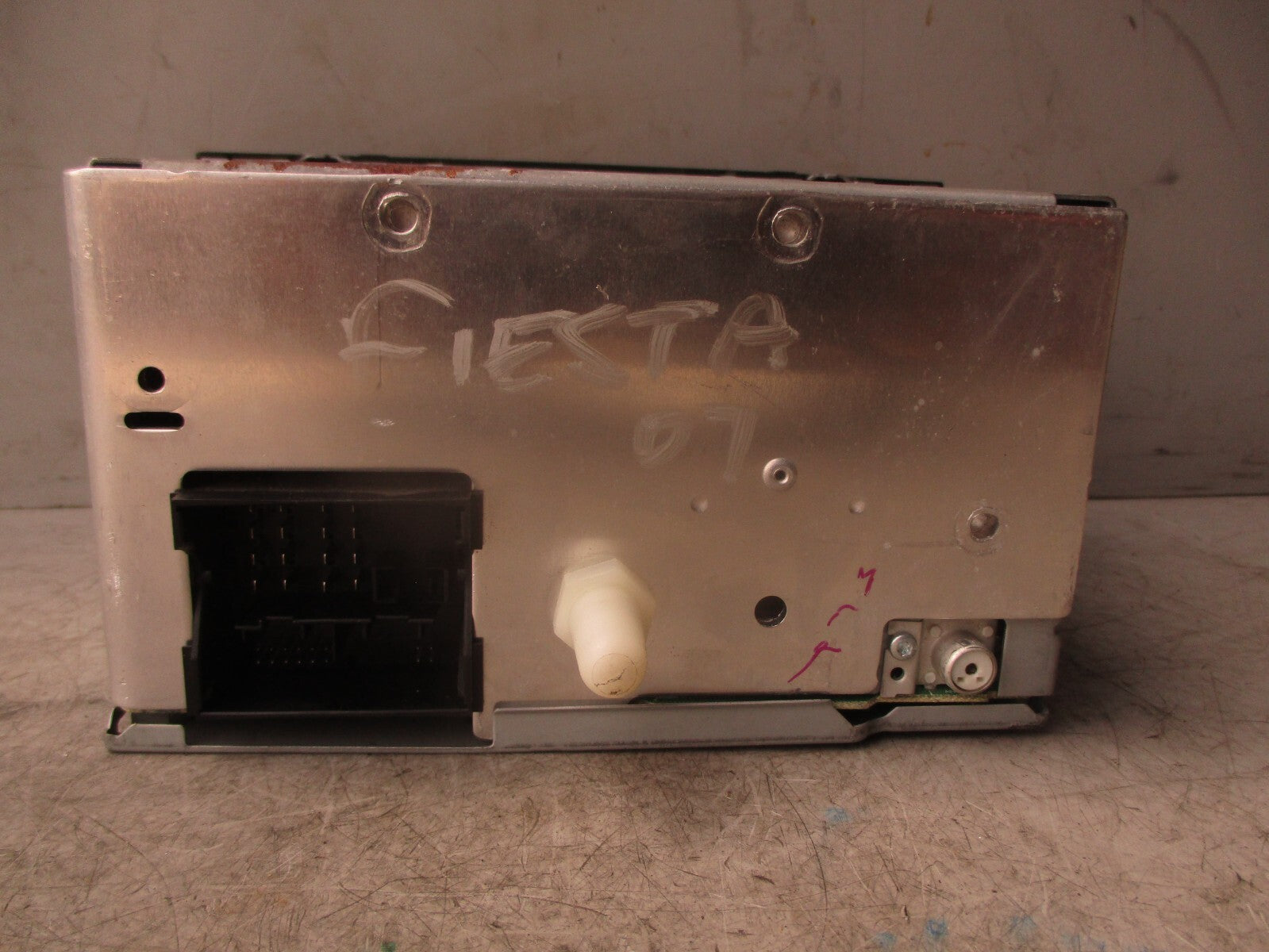 2007 FORD FIESTA MK6 CD PLAYER RADIO STEREO HEAD UNIT 6S6118C815AH