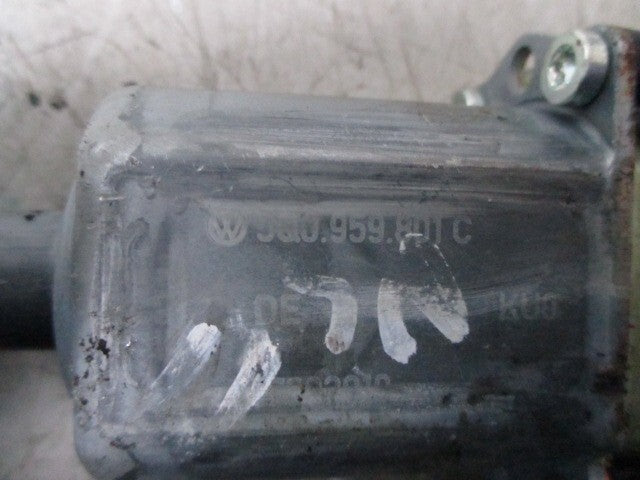 2013 VW GOLF MK7 OSF DRIVER SIDE FRONT WINDOW MOTOR 5Q0959801C