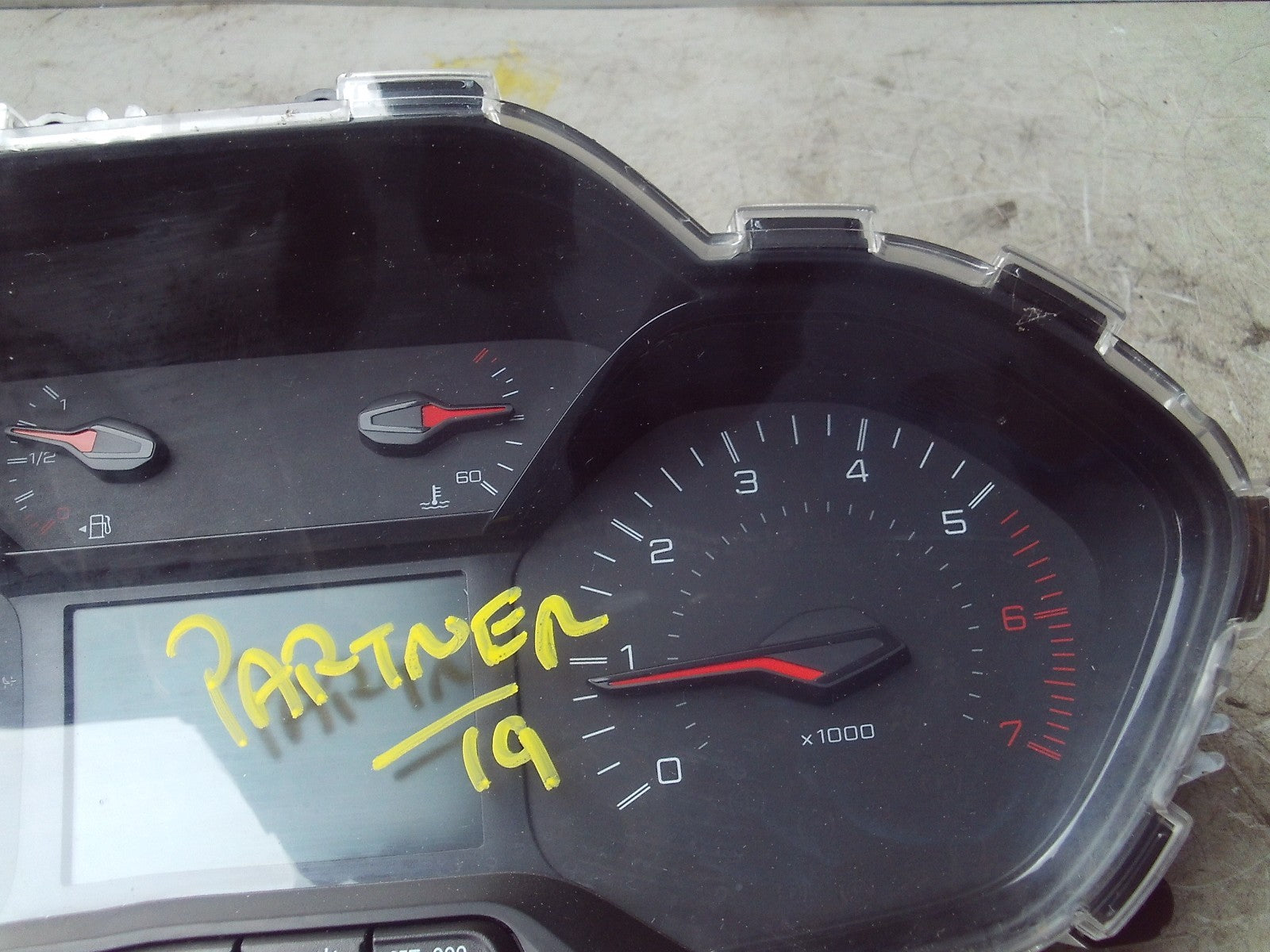 2019 PEUGEOT PARTNER SPEEDO SPEEDOMETER INSTRUMENT CLUSTER 983110178000