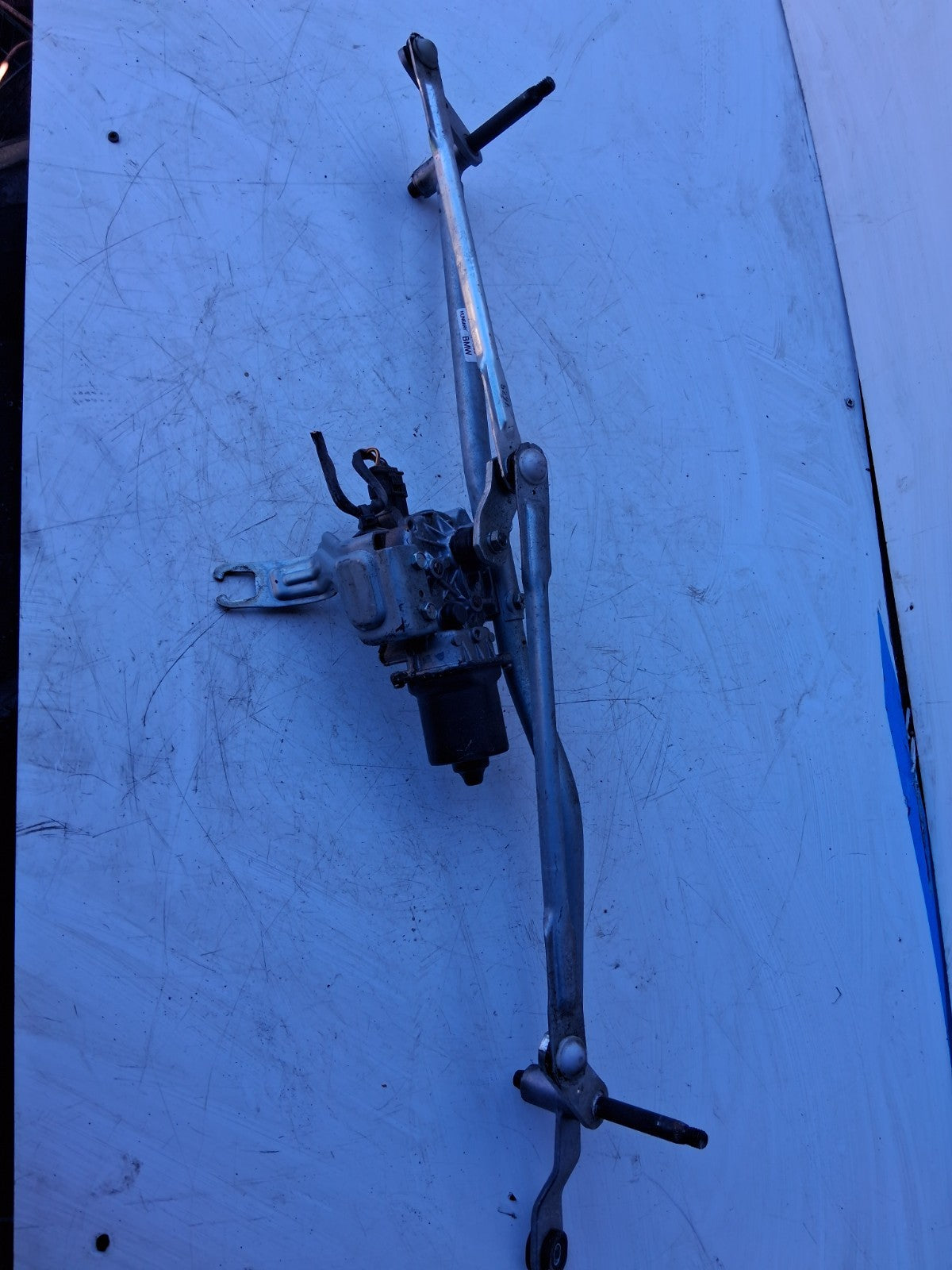 MINI CLUBMAN 2020 09 FRONT WIPER MOTOR AND LINKAGE 7380750