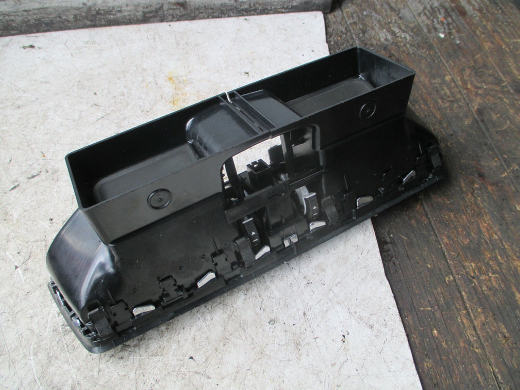 2017 SEAT TOLEDO MK4 FRONT CENTRE CONSOLE DASHBOARD AIR VENT 5JA820951