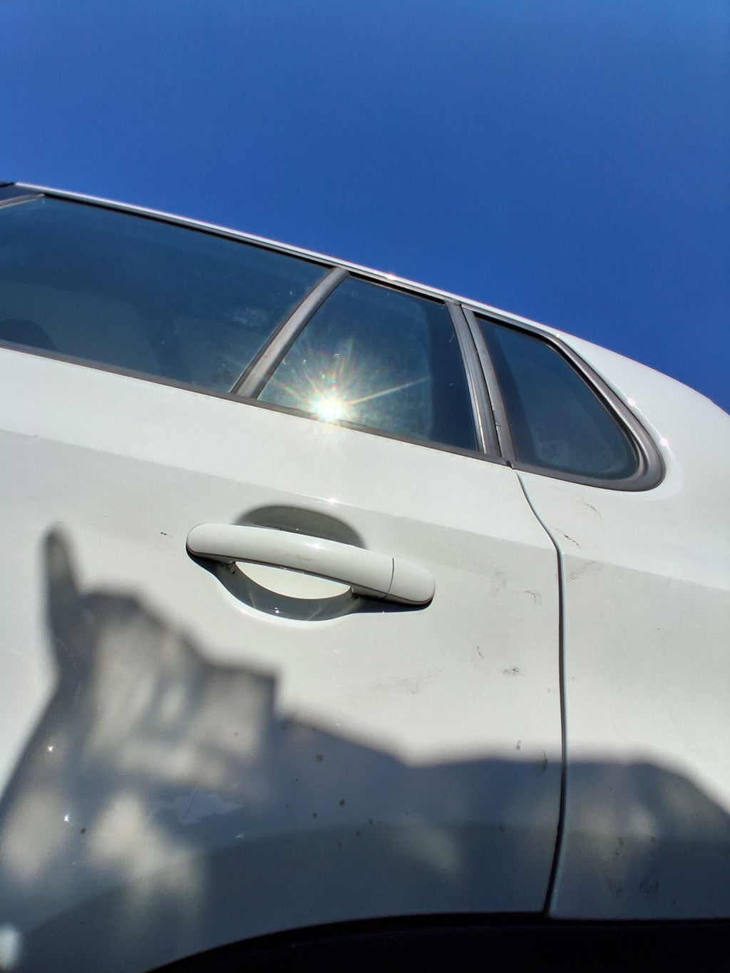 2013 VW VOLKSWAGEN TIGUAN MK1 NSR PASSENGER SIDE REAR DOOR HANDLE WHITE LC9A