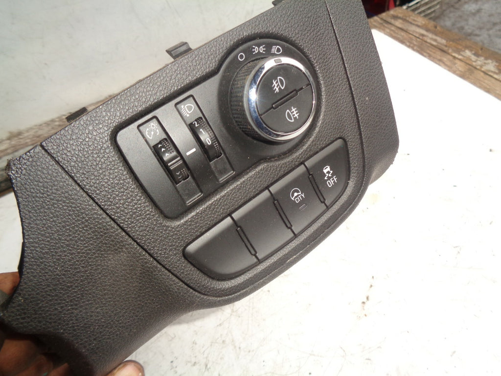 VAUXHALL VIVA MK4 2017 HEADLIGHT SWITCH PANEL TRIM