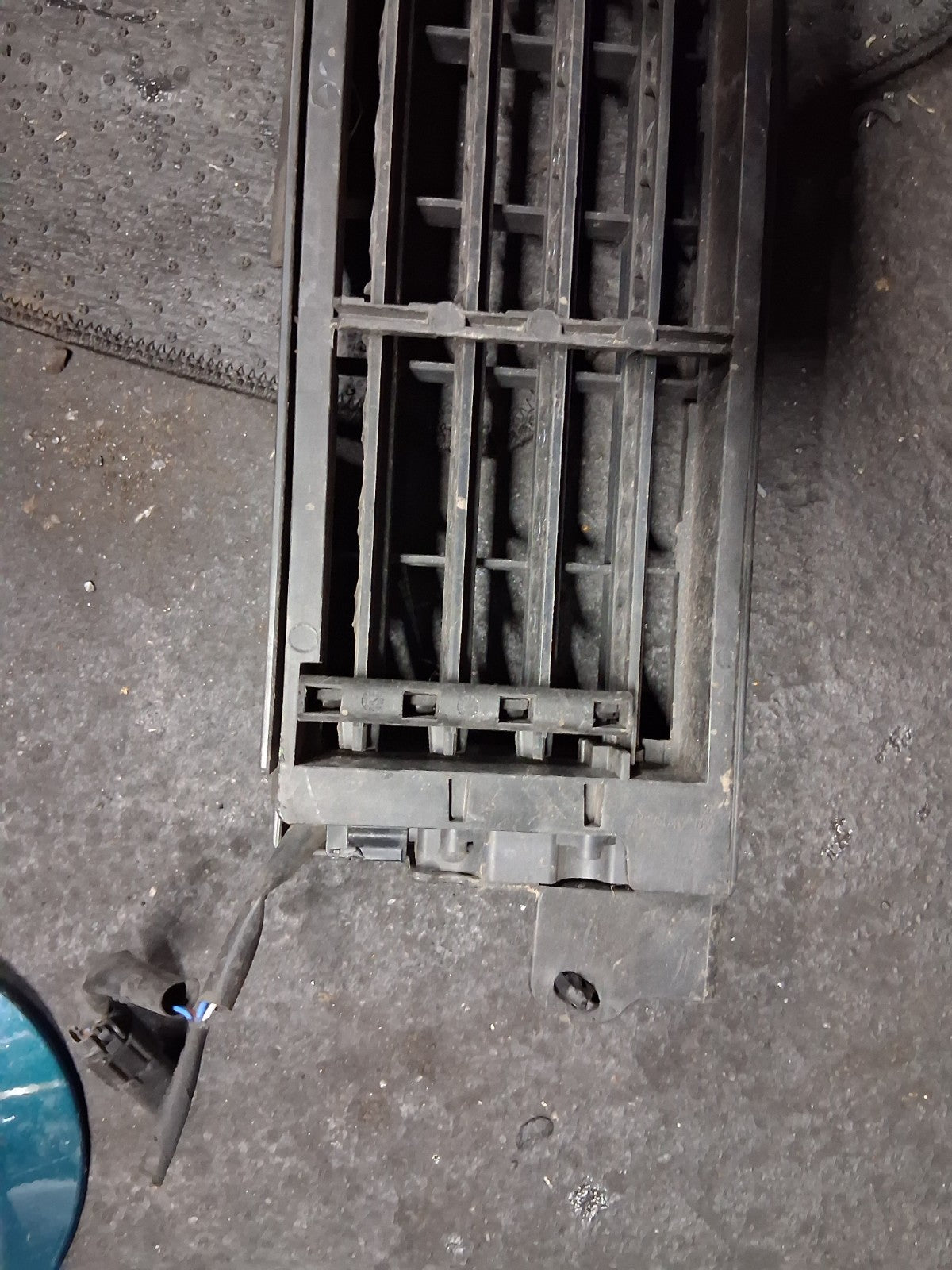 2020 NISSAN QASHQAI J11 MK2 RADIATOR AIR GUIDE DUCT CHANNEL GRILL