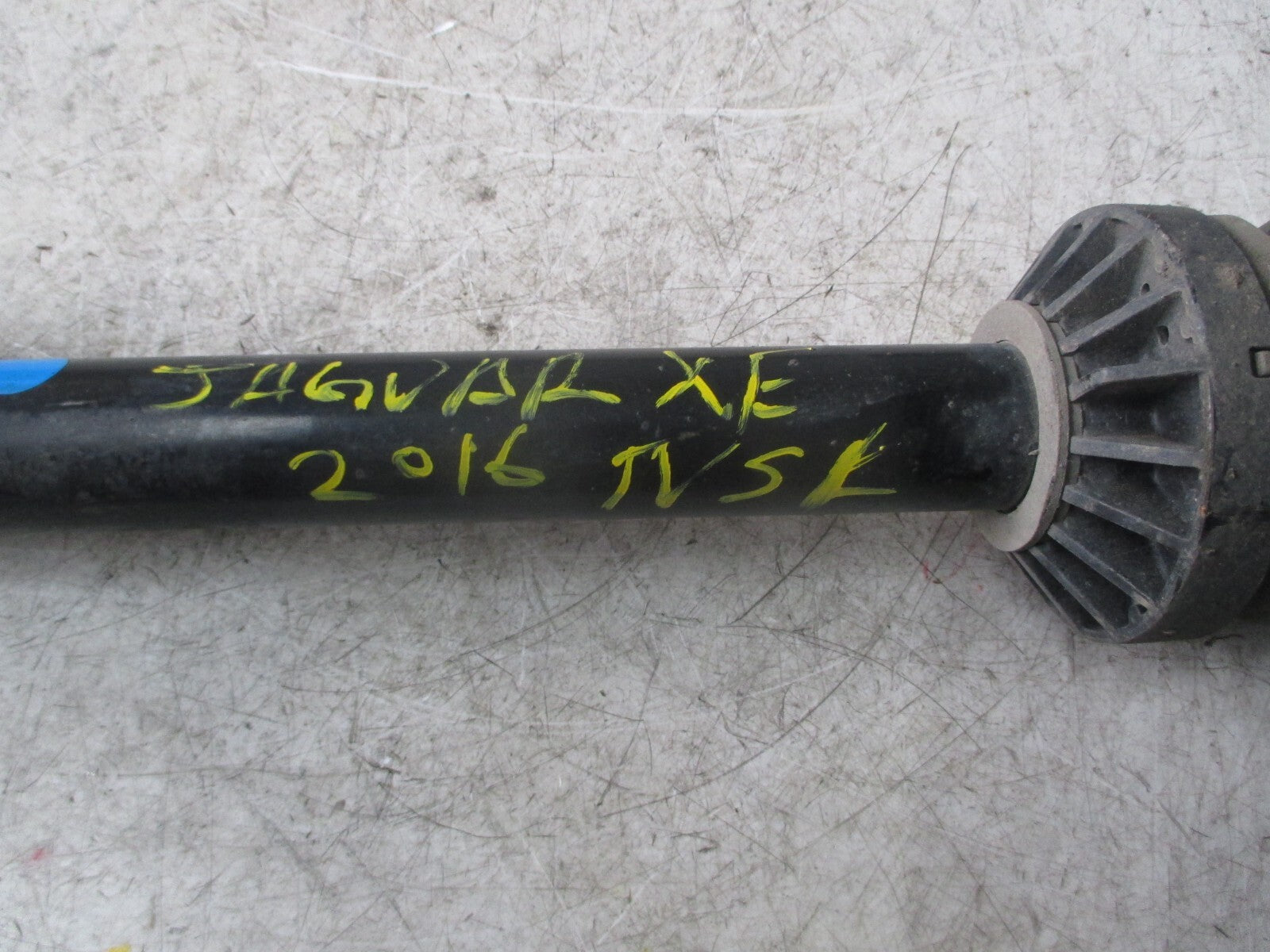 JAGUAR XE X760 2017  NSF PASSENGER SIDE FRONT SHOOK ABSORBER GX7318B036KC