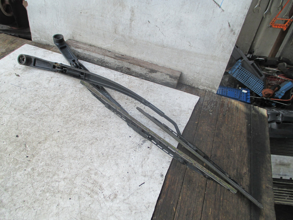 KIA PICANTO 2017 MK2 FRONT WINDSCREEN WIPER ARM & BLADE
