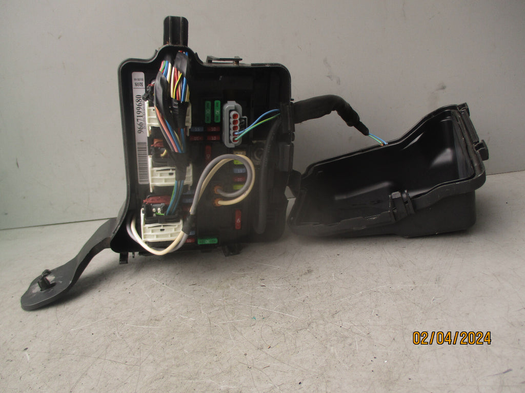 2016 CITROEN DS3 1.6 DIESEL FUSE BOX UNDER BONNET 9657287180