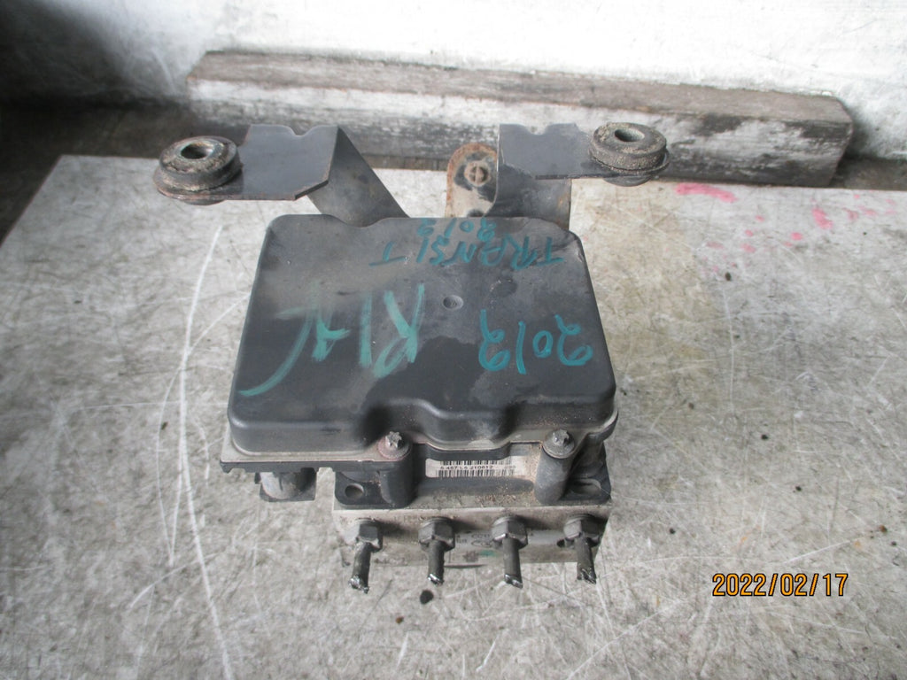 FORD TRANSIT MK7 2012 2.2 DIESEL ABS PUMP & MODULATOR CC112C405BA