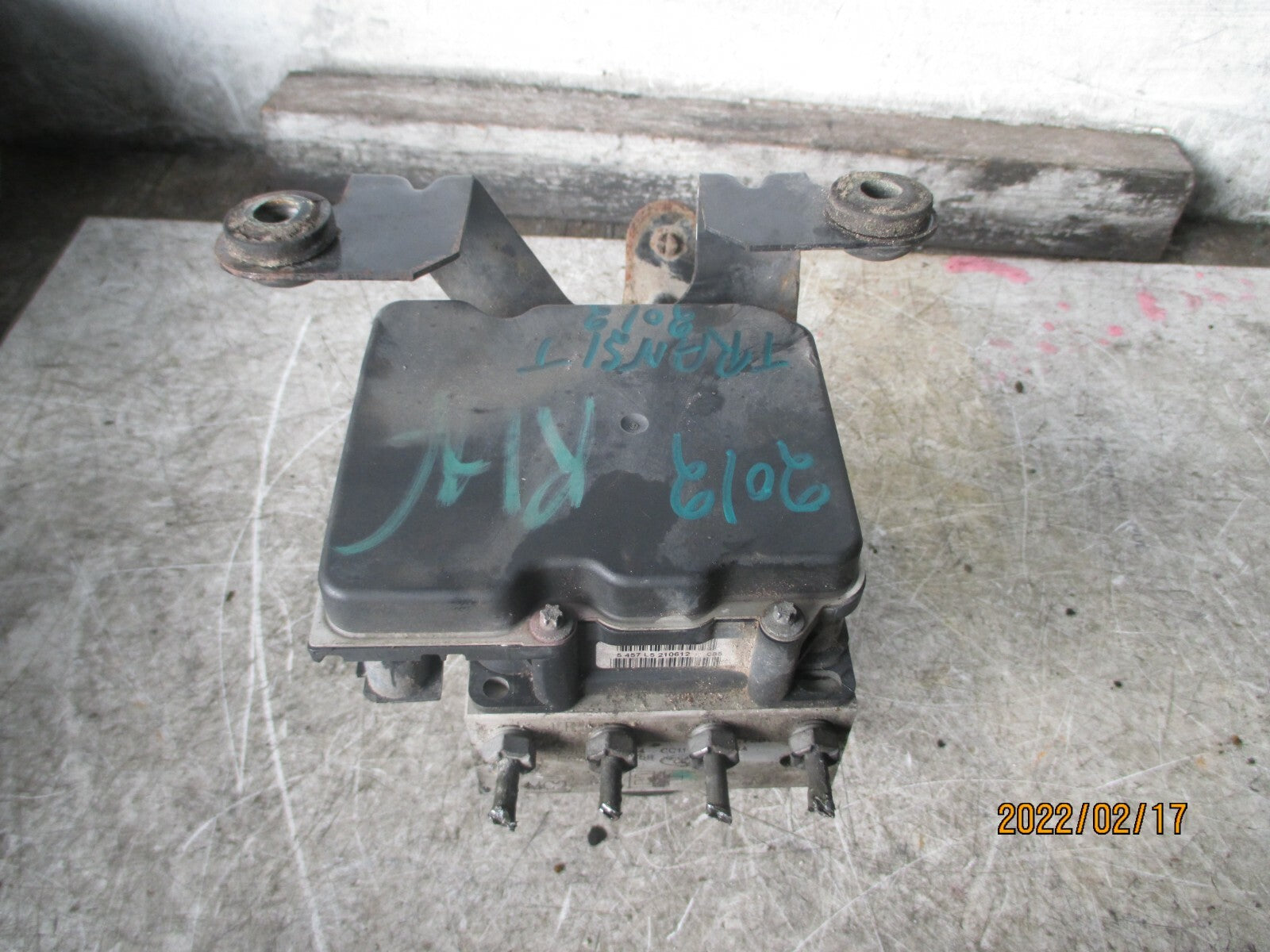 FORD TRANSIT MK7 2012 2.2 DIESEL ABS PUMP & MODULATOR CC112C405BA