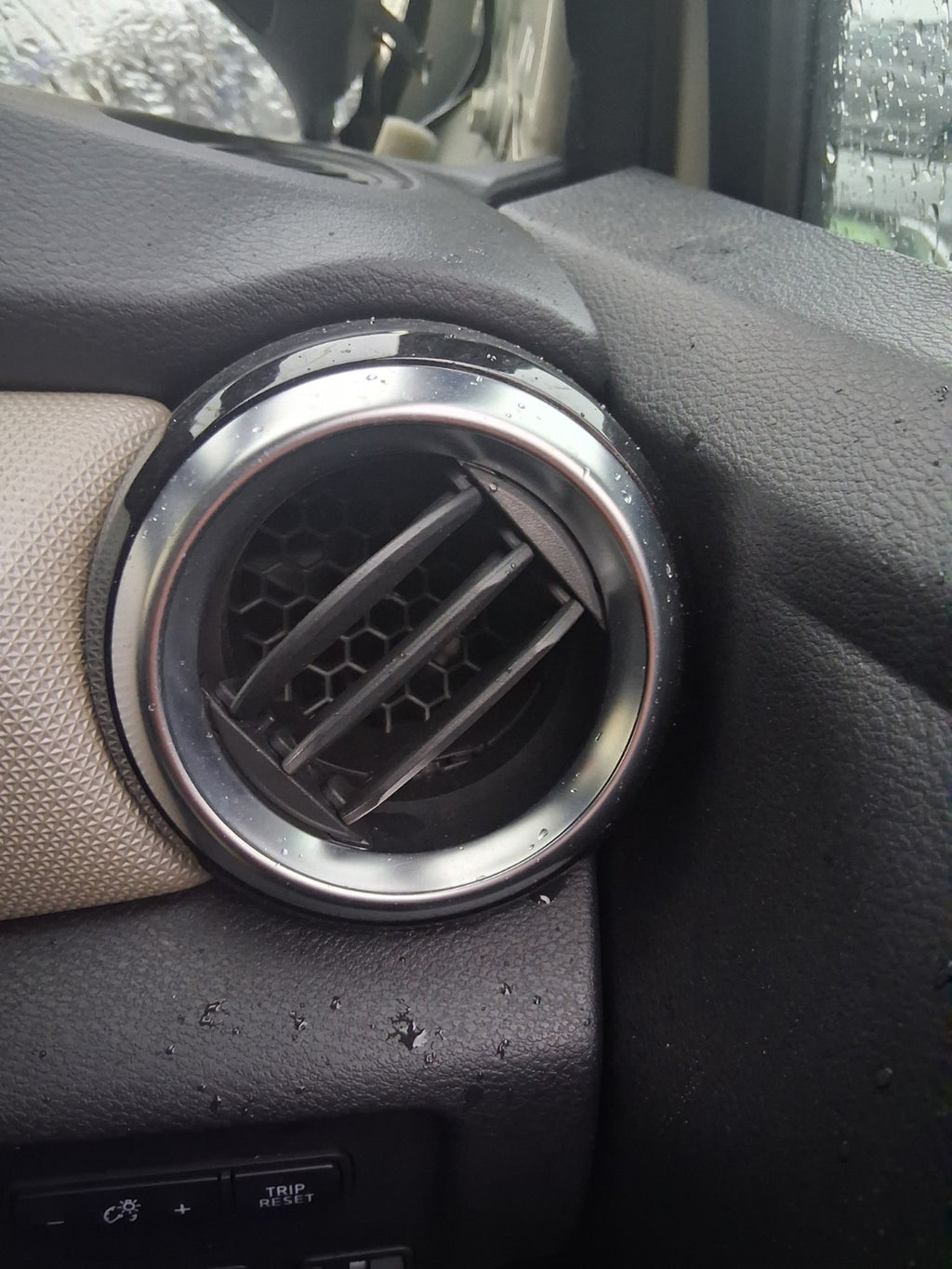 2018 NISSAN MICRA K14 OSF DRIVER SIDE FRONT RIGHT AIR VENT