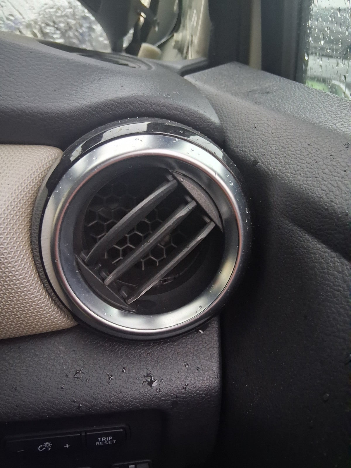 2018 NISSAN MICRA K14 OSF DRIVER SIDE FRONT RIGHT AIR VENT