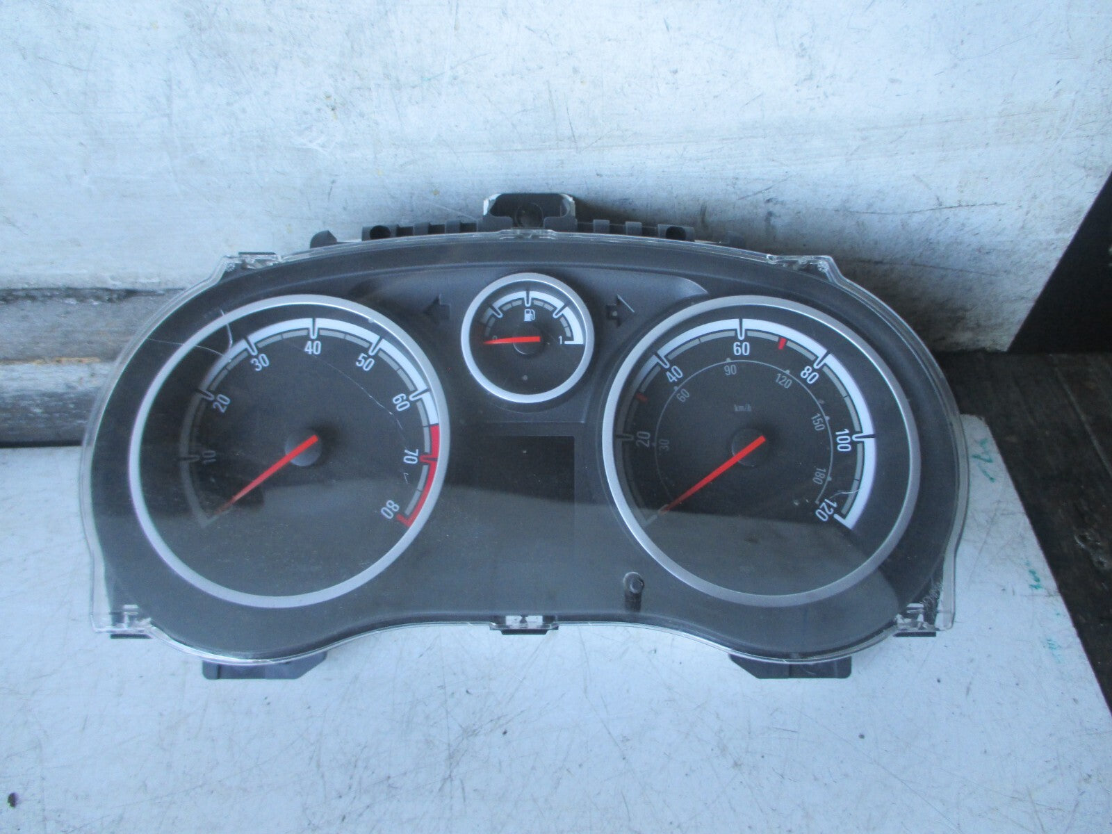VAUXHALL CORSAD 2013 1.2 PETROL MANUAL SPEEDO SPEEDOMETER 13373004
