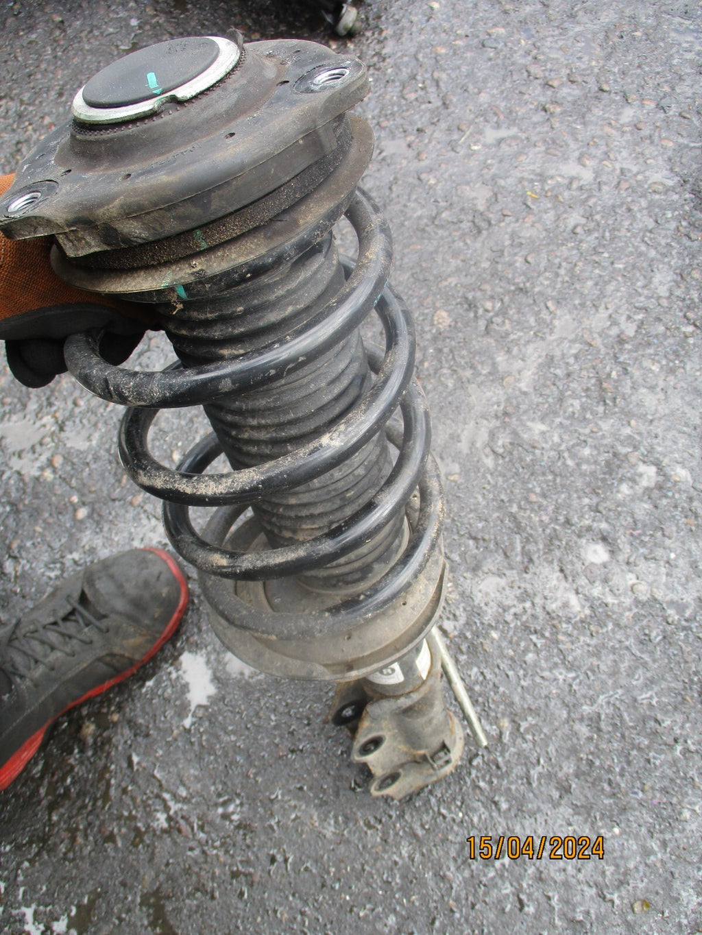 MG HS 2021 OSF DRIVER SIDE FRONT SHOCK ABSORBER STRUT 10598786