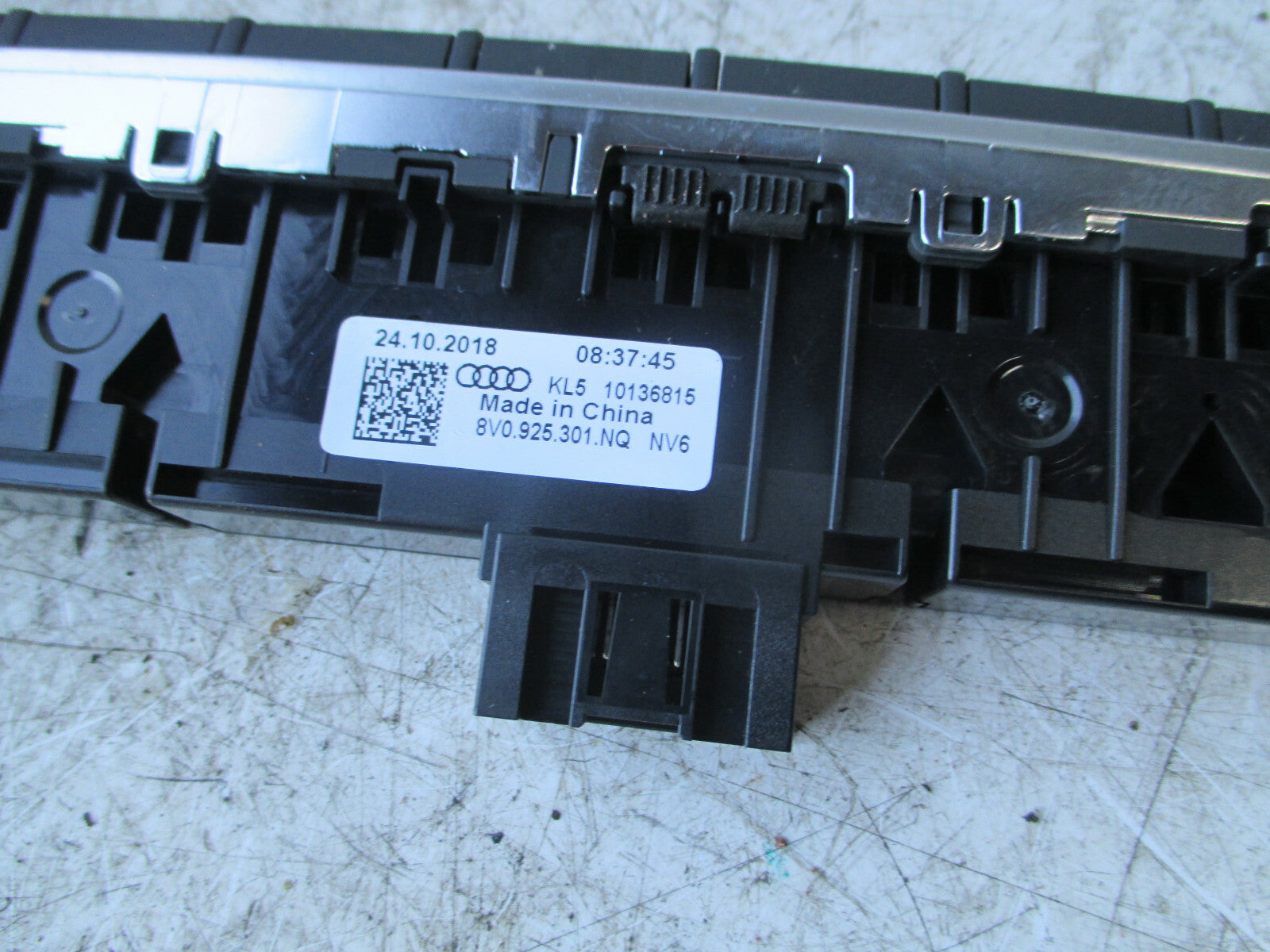 AUDI A3 2019 HAZARD SWITCH TRACTION CONTROL SWITCH UNIT 8V0925301NQ