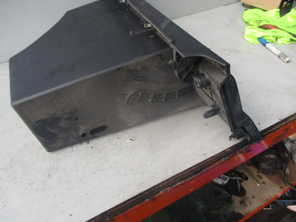 NISSAN QASHQAI J10 2011 GLOVE BOX STORAGE COMPARTMENT 68520JD000