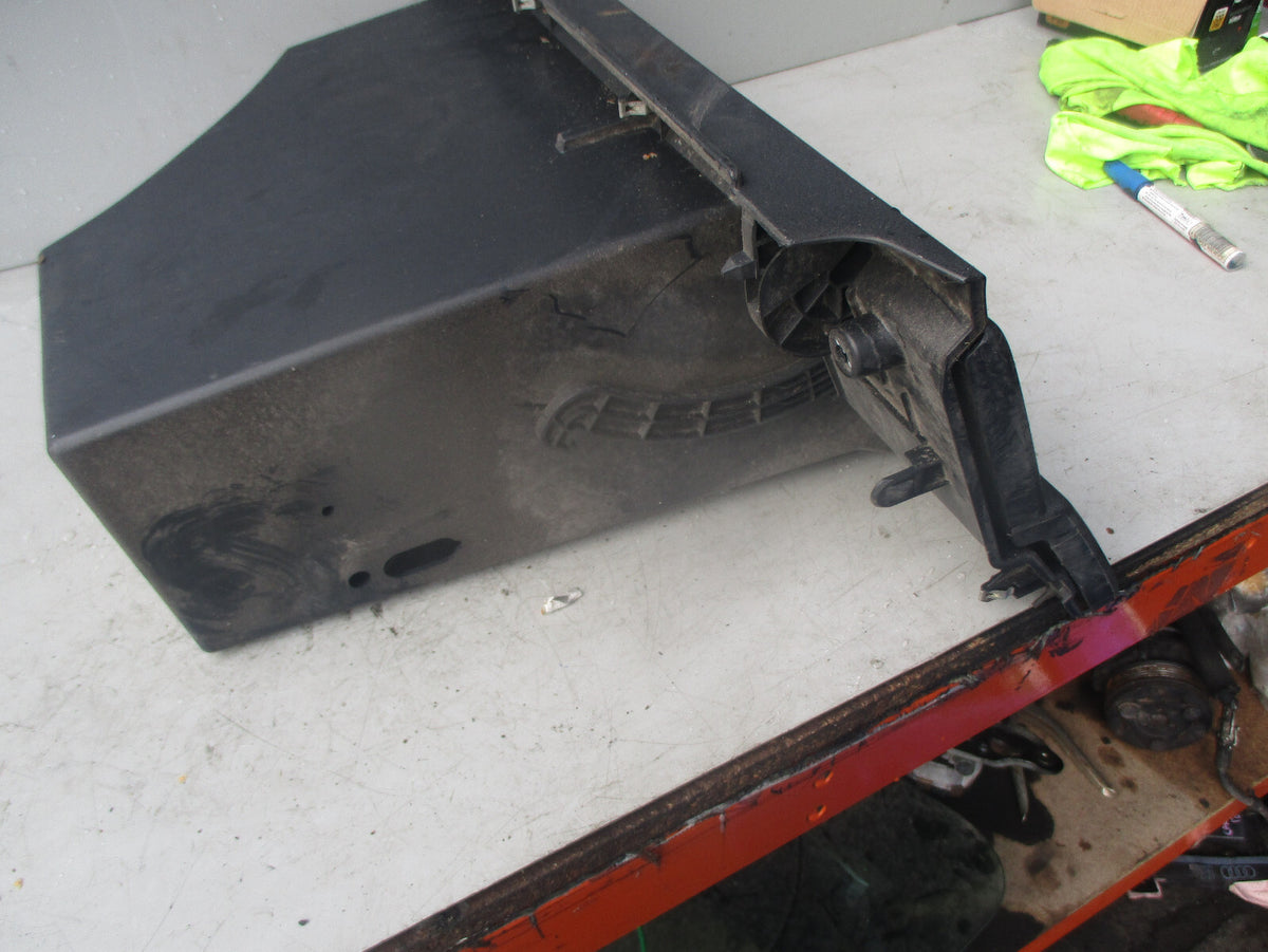 NISSAN QASHQAI J10 2011 GLOVE BOX STORAGE COMPARTMENT 68520JD000
