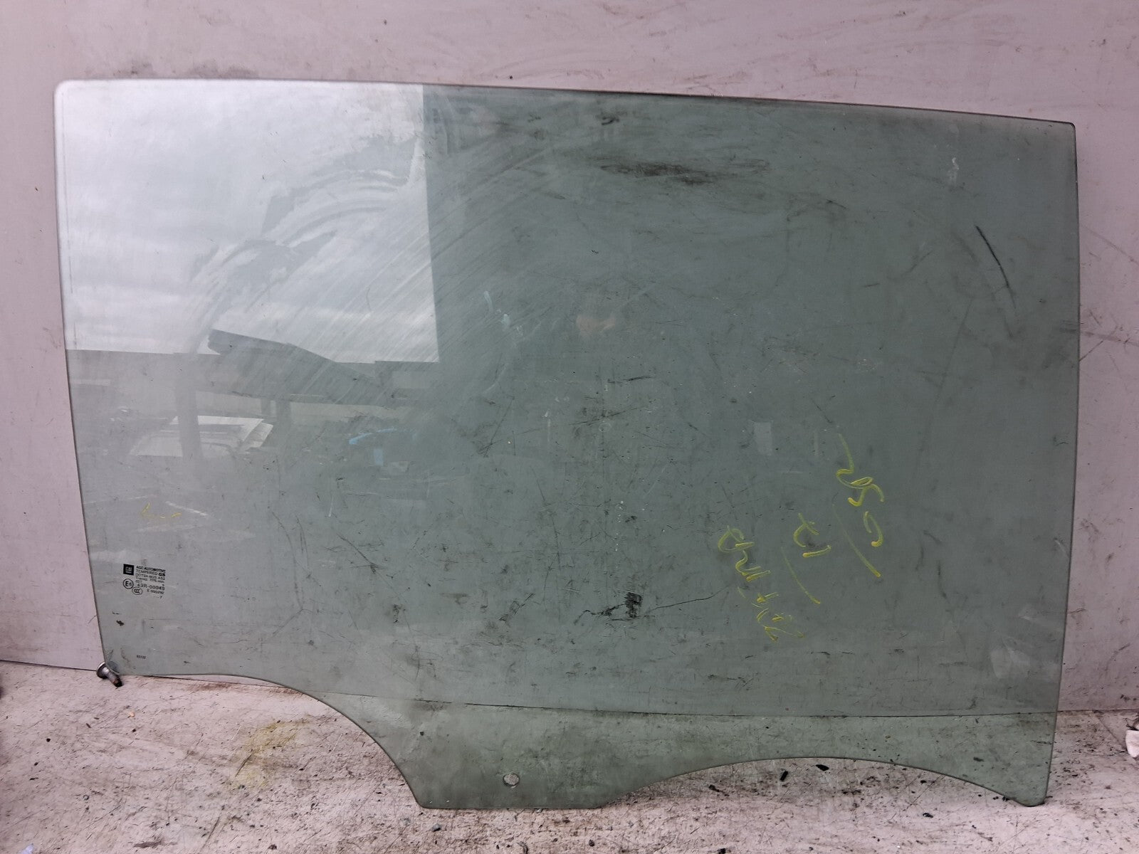 VAUXHALL ZAFIRA C MK3 2017 OSR DRIVER SIDE REAR RIGHT WINDOW GLASS 43R00049