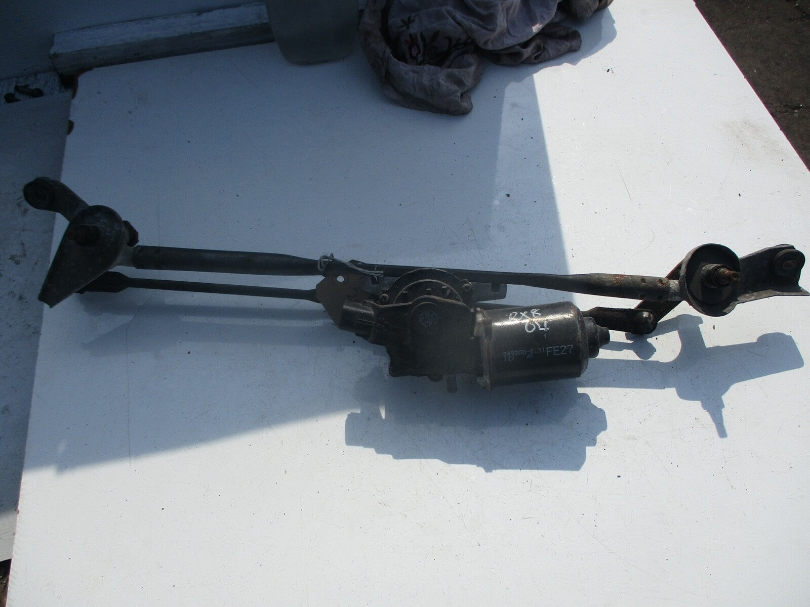 MAZDA RX8 2004 FRONT WIPER MOTOR AND LINKAGE 849200 8131