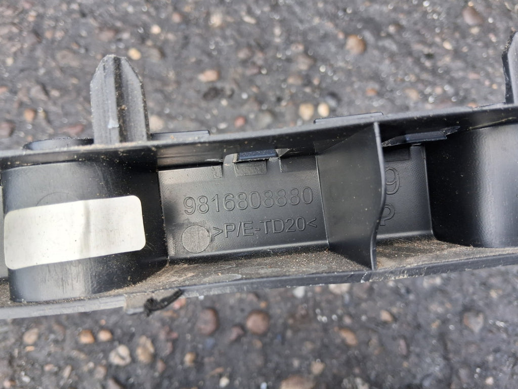 2023 CITROEN BERLINGO MK3 OSR DRIVER SIDE REAR BUMPER BRACKET 9816808880