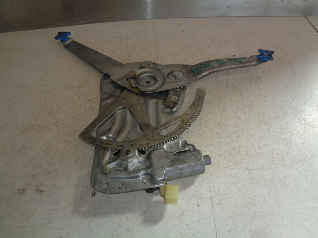 VOLVO XC90 D5 2014 FACELIFT NSF PASSENGER SIDE FRONT WINDOW REGULATOR & MOTOR