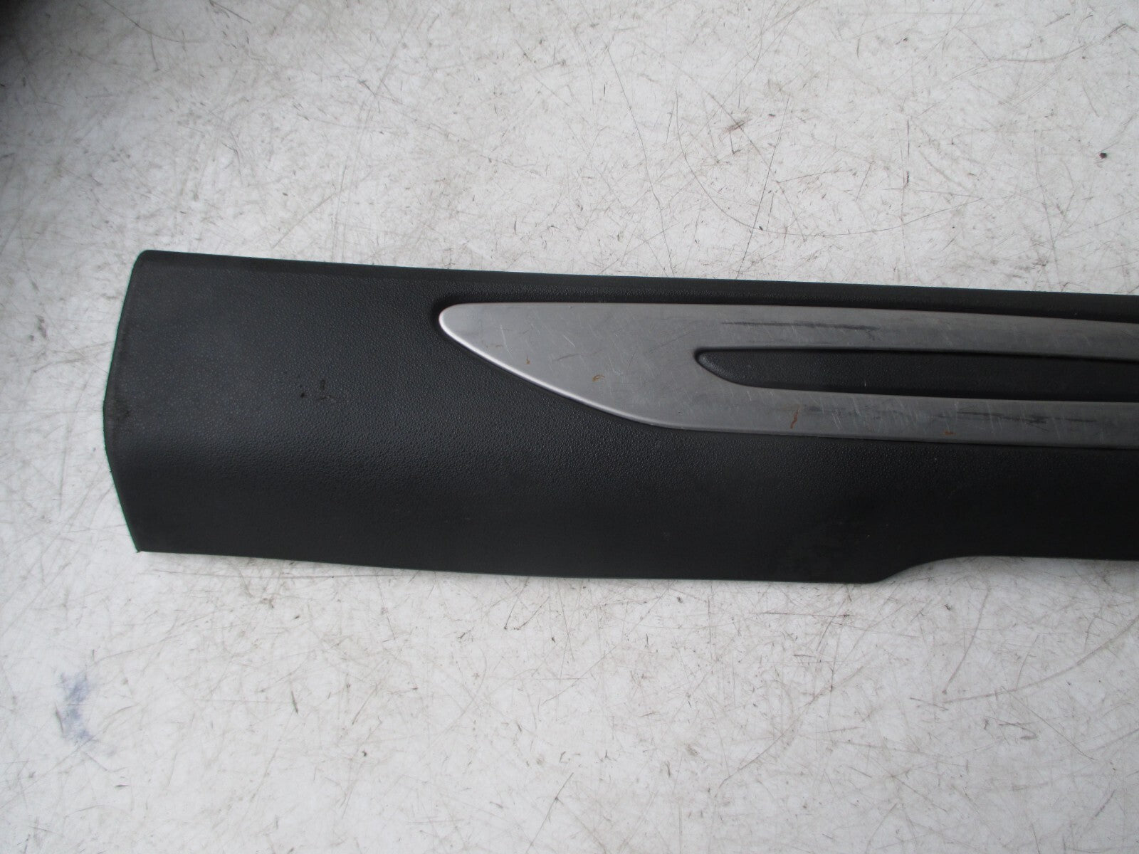 CITROEN DS3 2017 KICK PLATE SILL SCUFF COVER PANEL PLASTIC TRIM 9686604277