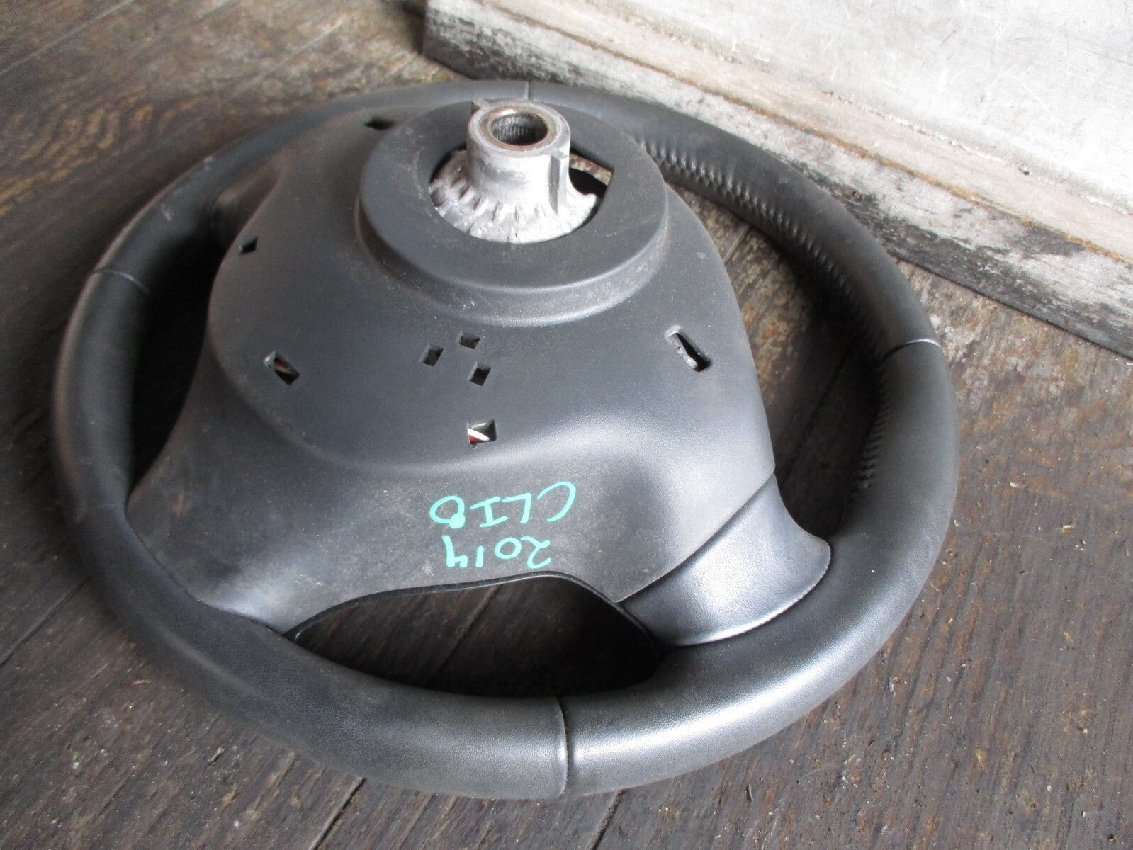 RENAULT CLIO MK4 2014 3 SPOKE MULTIFUNCTION STEERING WHEEL