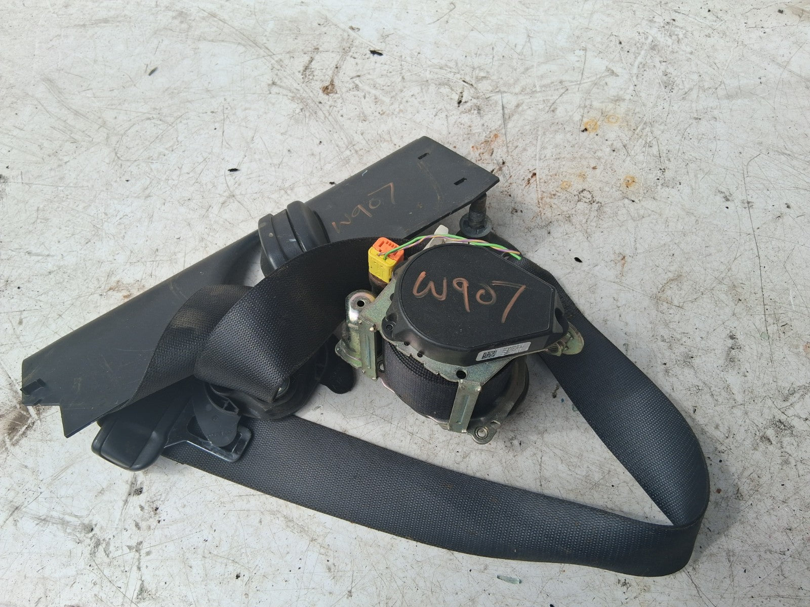 2018 MERCEDES SPRINTER W907 OSF DRIVER SIDE FRONT RIGHT SEAT BELT A9078600200