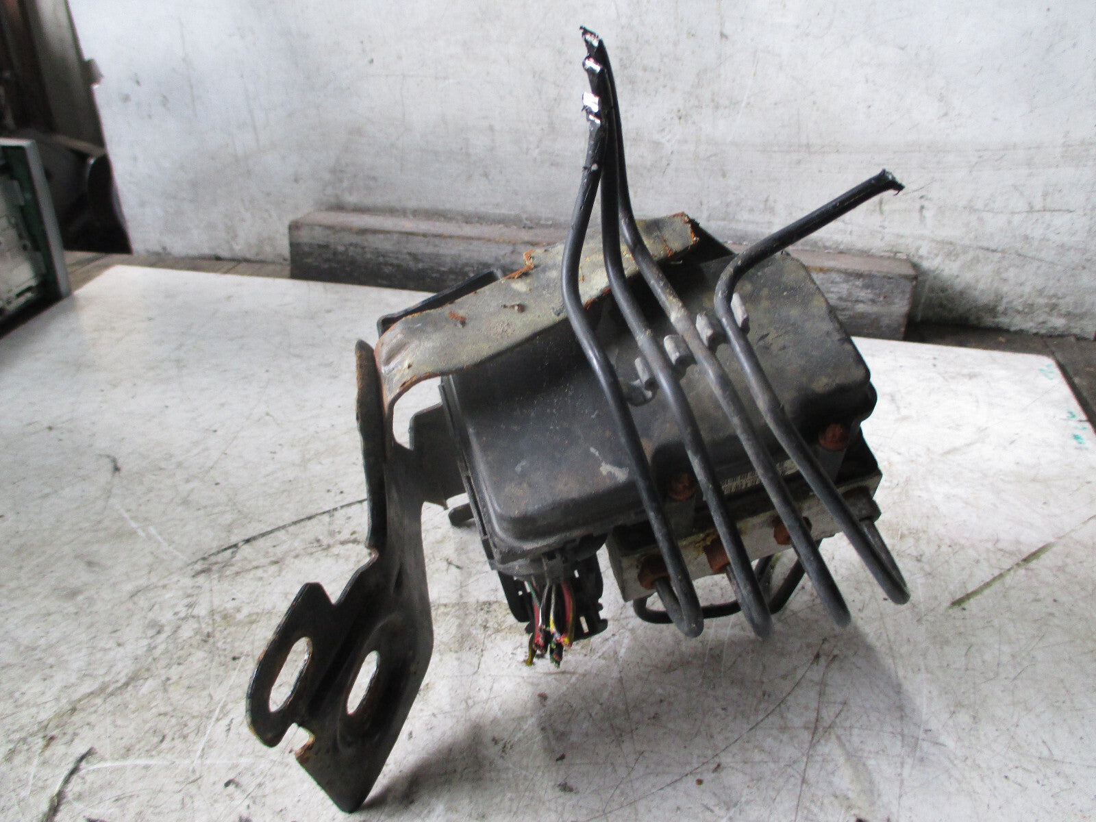 PEUGEOT BIPPER 2014 1.3 DIESEL ABS PUMP MODULATOR 5187997