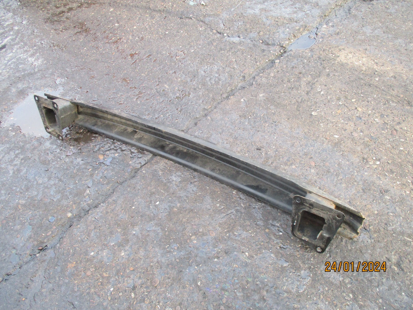 VW VOLKSWAGEN PASSAT B6 SALOON 2008 REAR BUMPER CRASH REINFORCEMENT BAR
