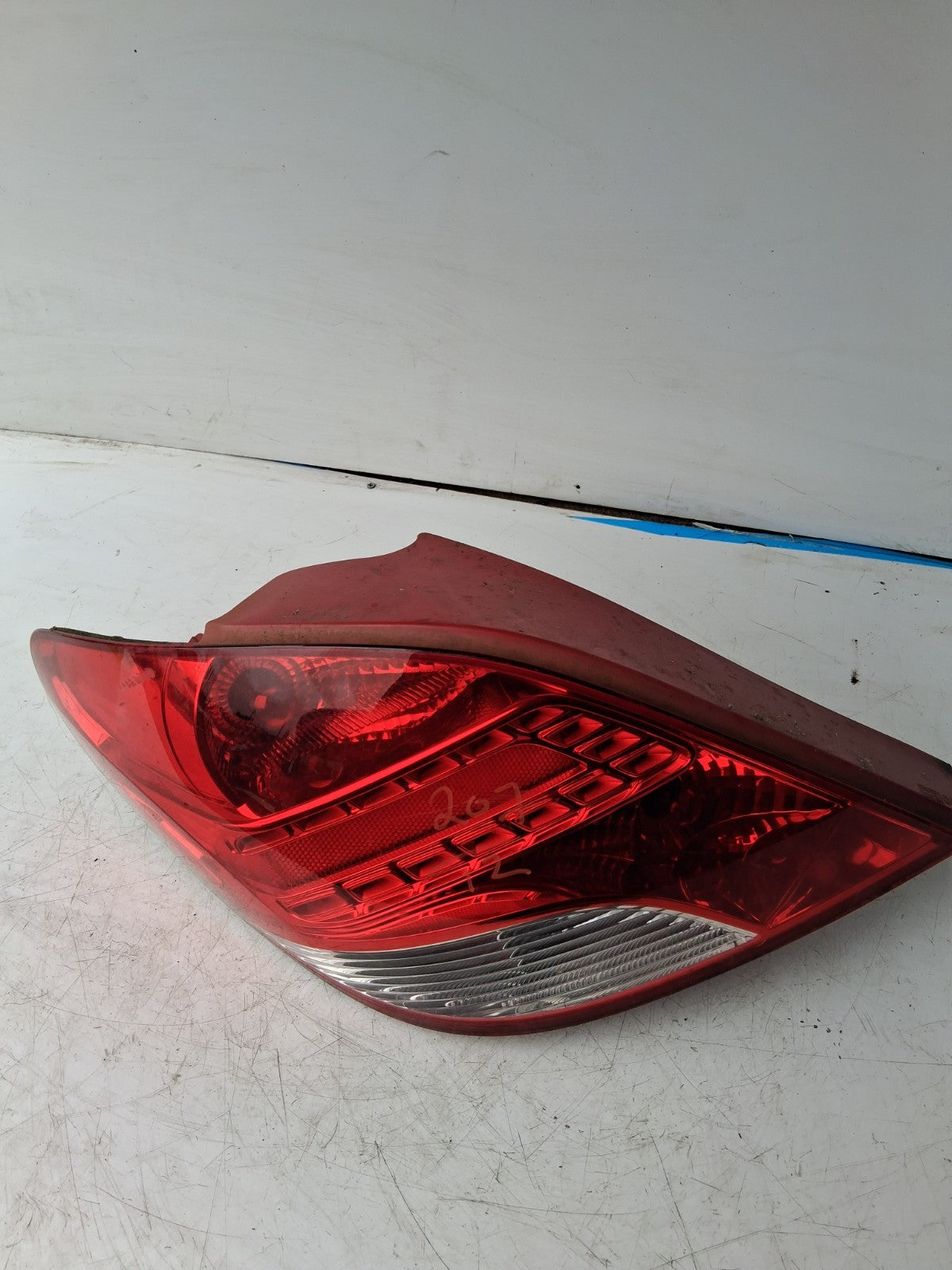 2012 PEUGEOT 207 NSR NEAR LEFT PASSENGER SIDE REAR TAIL LIGHT 9686565980