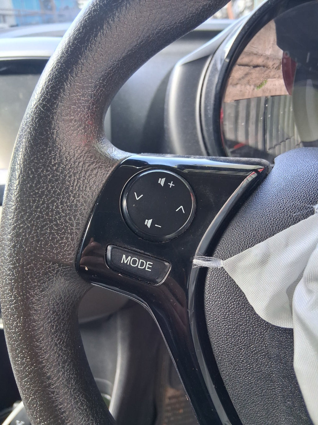 2016 PEUGEOT 108 MK2 MULTIFUNCTIONAL STEERING WHEEL BLACK
