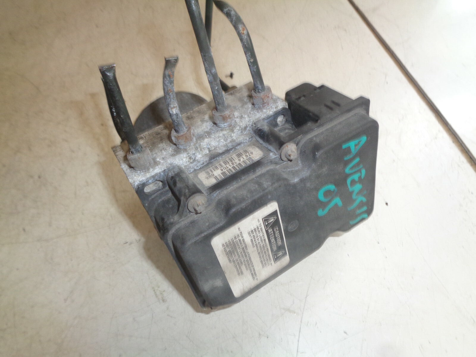 TOYOTA AVENSIS 2003-2006 2.0 DIESEL ABS PUMP & MODULE