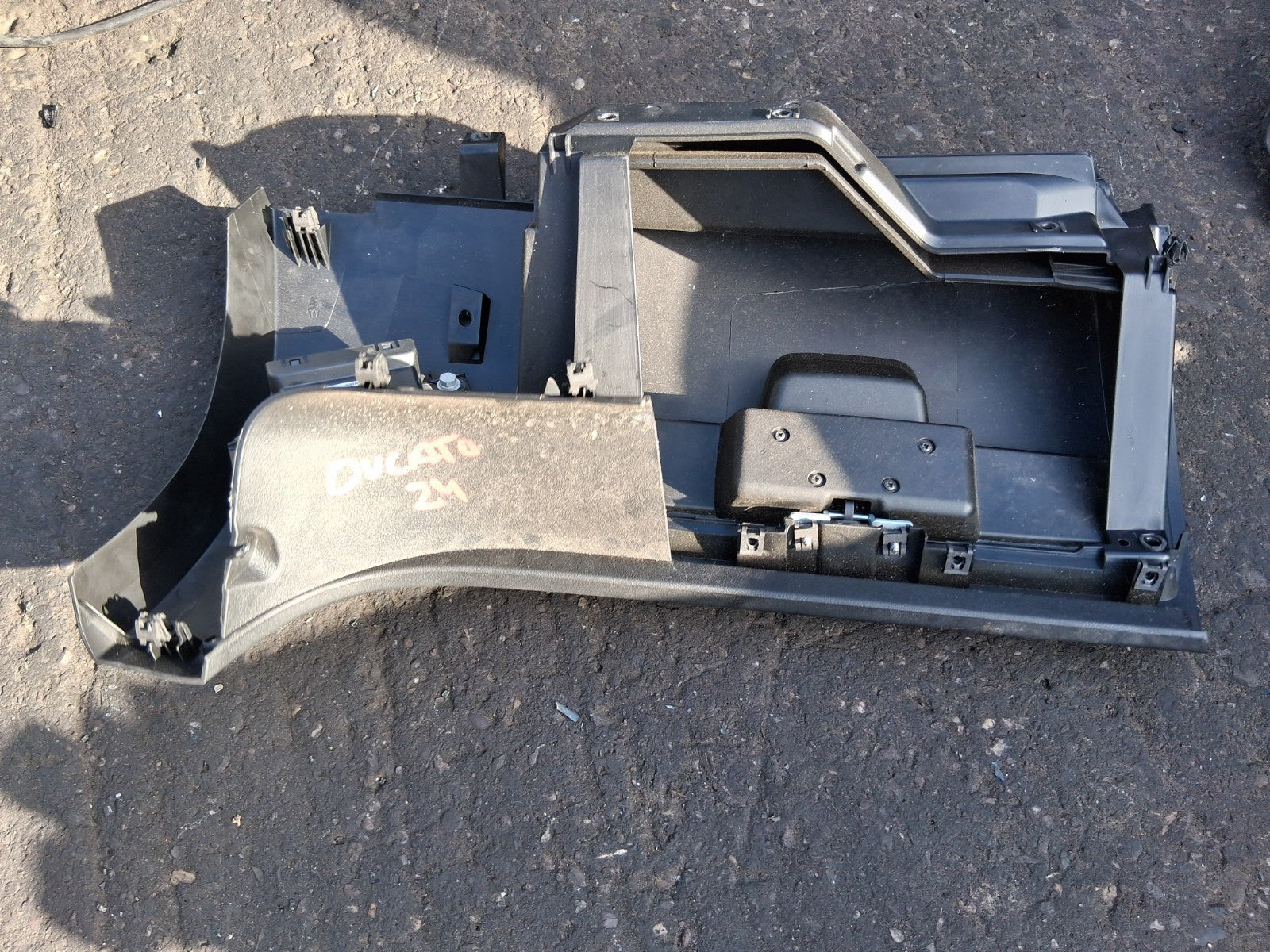 2024 FIAT DUCATO MK3 FACELIFT DASHBOARD GLOVE BOX STORAGE COMPARTMENT 1319430070