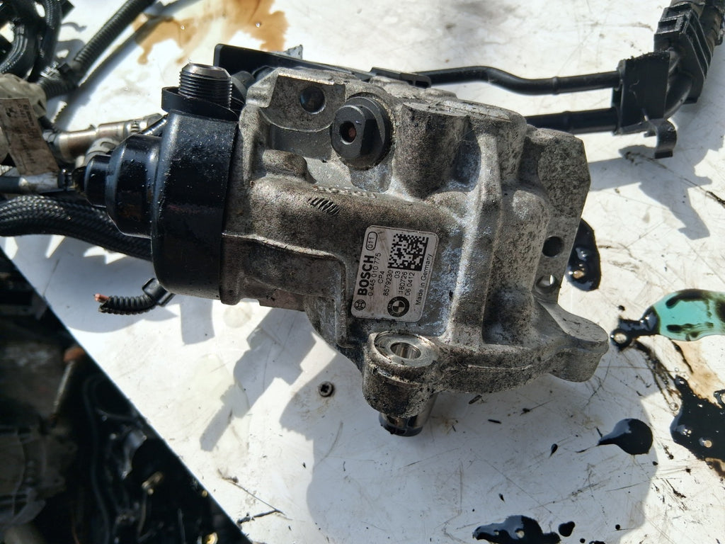 2018 BMW X1 F48 2.0 DIESEL HIGH PRESSURE FUEL PUMP 8579230