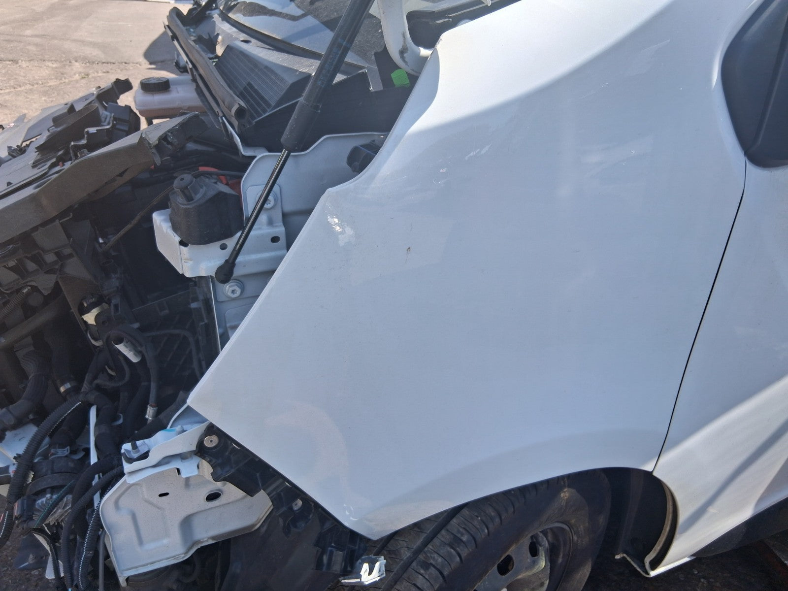 2025 RENAULT TRAFIC X82 MK3 NSF PASSENGER SIDE FRONT LEFT WING PANEL WHITE