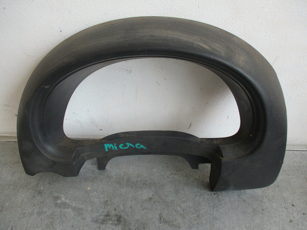 NISSAN MICRA K13 SPEEDO CLOCK SURROUND TRIM 68410 1HA0A