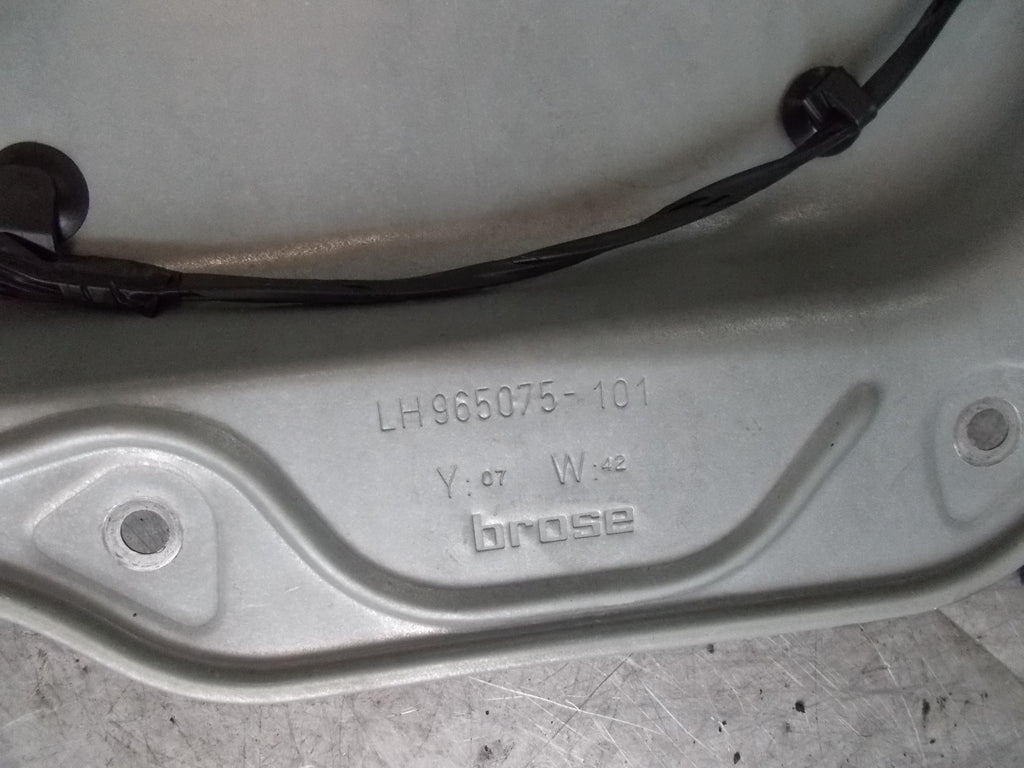 FORD C-MAX FRONT NS/ PASSENGER SIDE WINDOW MOTOR REGULATOR MECH. 7M51R045H17A